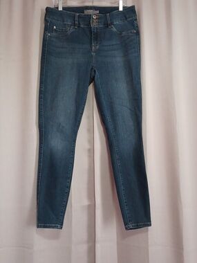 Torrid Super Stretch Jeggings 12Tall 3 Button Zipper Fly Med/Dark Wash